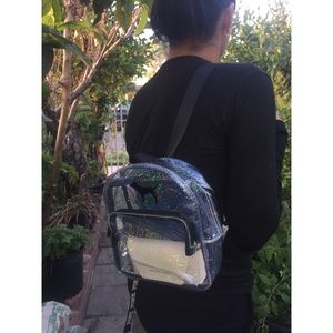 🦄Pink VS clear holographic mini backpack🦄